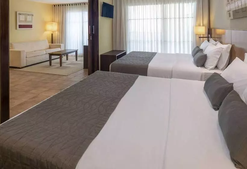 سوییت جونیور با چشم‌انداز جانبی دریا, Serhs Natal Grand Hotel & Resort