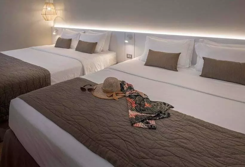 اتاق خانوادگی با چشم‌انداز جانبی دریا, Serhs Natal Grand Hotel & Resort