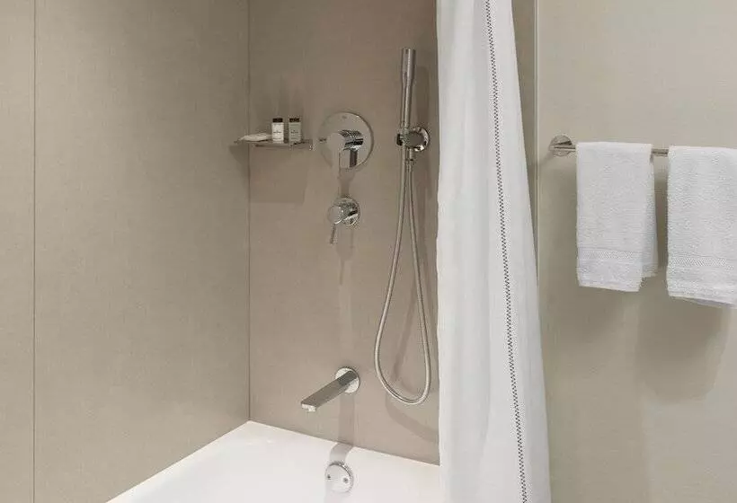 اتاق کلاب, Sheraton Park Hotel At The Anaheim Resort