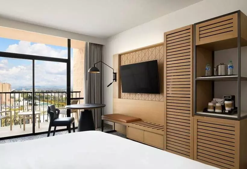 اتاق کلاب, Sheraton Park Hotel At The Anaheim Resort