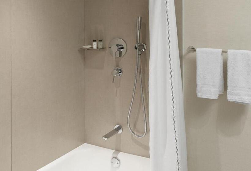 غرفة كلوب سرير كينج, Sheraton Park Hotel At The Anaheim Resort