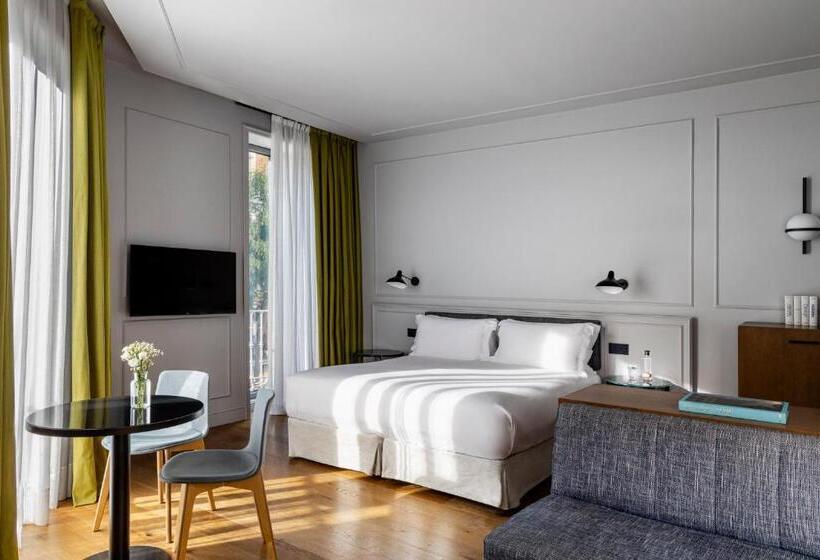 سوییت جونیور, Tótem Madrid, A Small Luxury Hotel Of The World