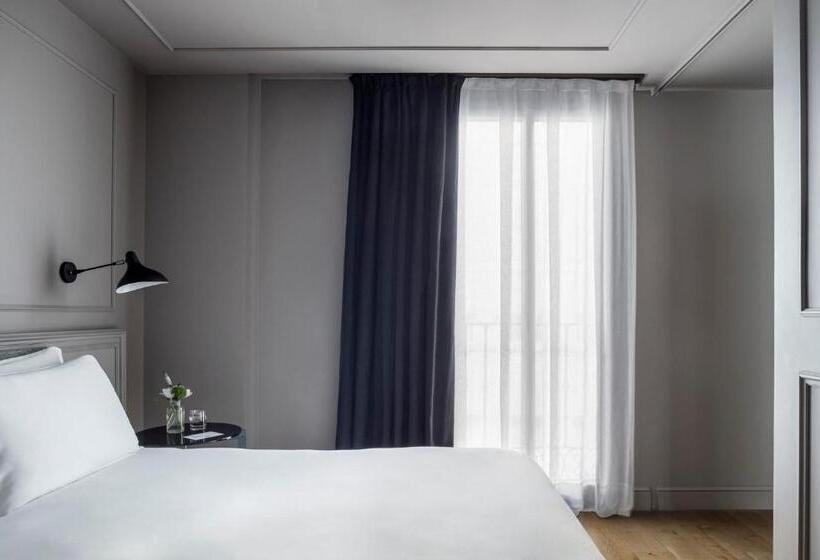 سوییت جونیور لوکس, Tótem Madrid, A Small Luxury Hotel Of The World
