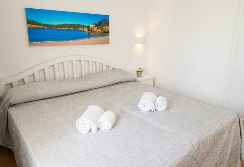 带2个卧室带海景的公寓, Naranjos Resort Menorca