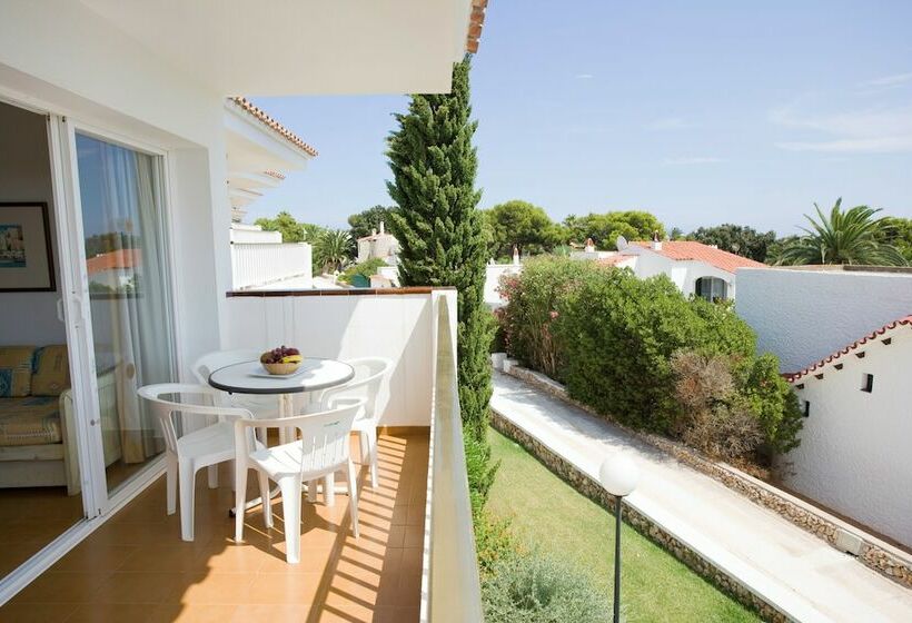 带2个卧室带海景的公寓, Naranjos Resort Menorca