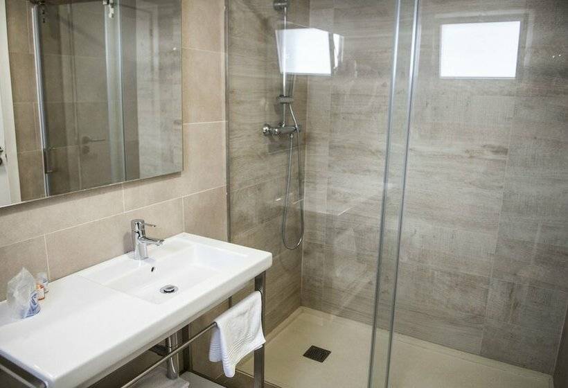 带2个卧室带海景的公寓, Naranjos Resort Menorca