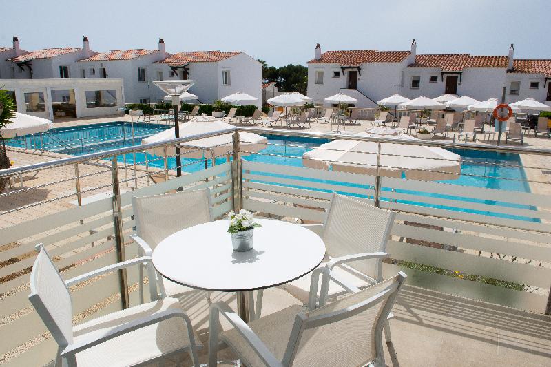带泳池景观及2个卧室的公寓, Naranjos Resort Menorca