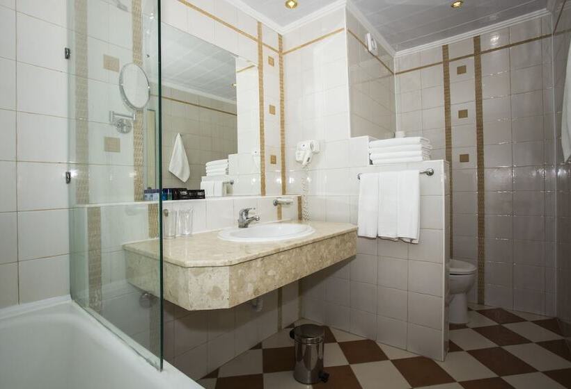 غرفة قياسية مطلّة علي البحر, Royal Bay Hotel – All Inclusive