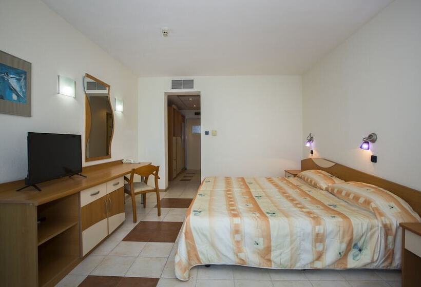 غرفة قياسية مطلّة علي البحر, Royal Bay Hotel – All Inclusive