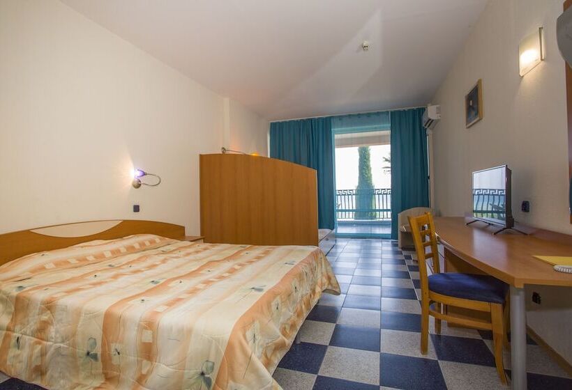 إستوديو قياسى مطل على البحر, Royal Bay Hotel – All Inclusive