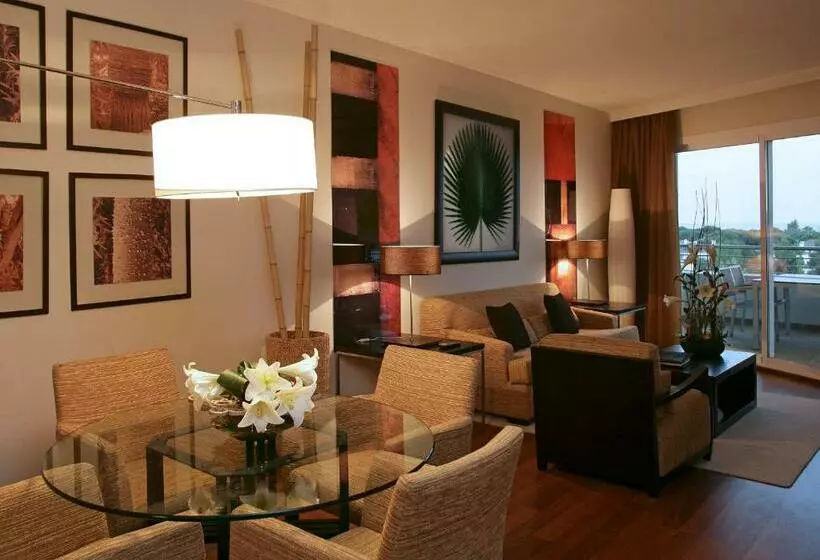 Suite with Terrace, Senator Banús
