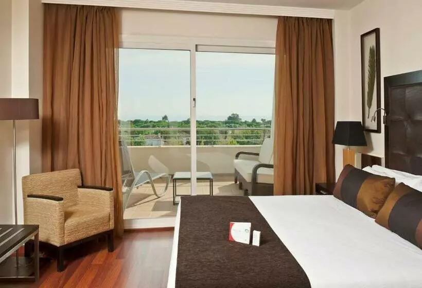 Suite with Terrace, Senator Banús