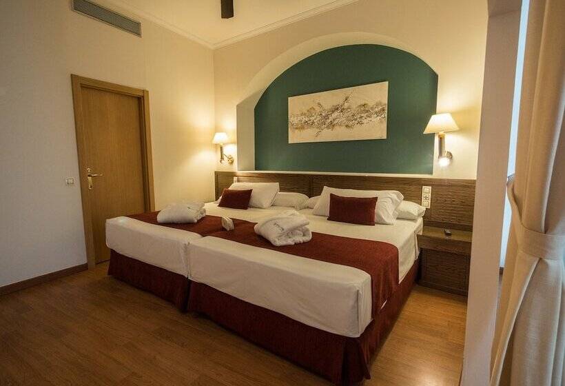 Полулюкс, Senator Cádiz