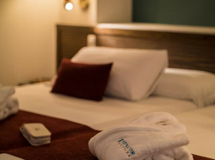 Полулюкс, Senator Cádiz