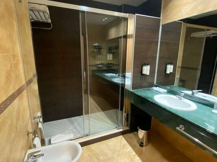 Номер Superior, Senator Cádiz