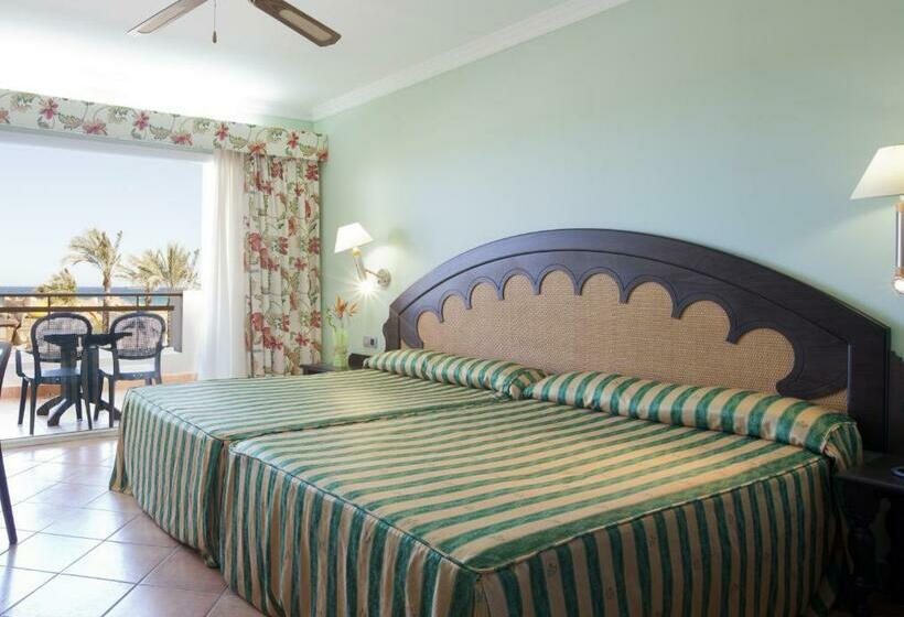 스탠다드 트리플 룸, Playazimbali