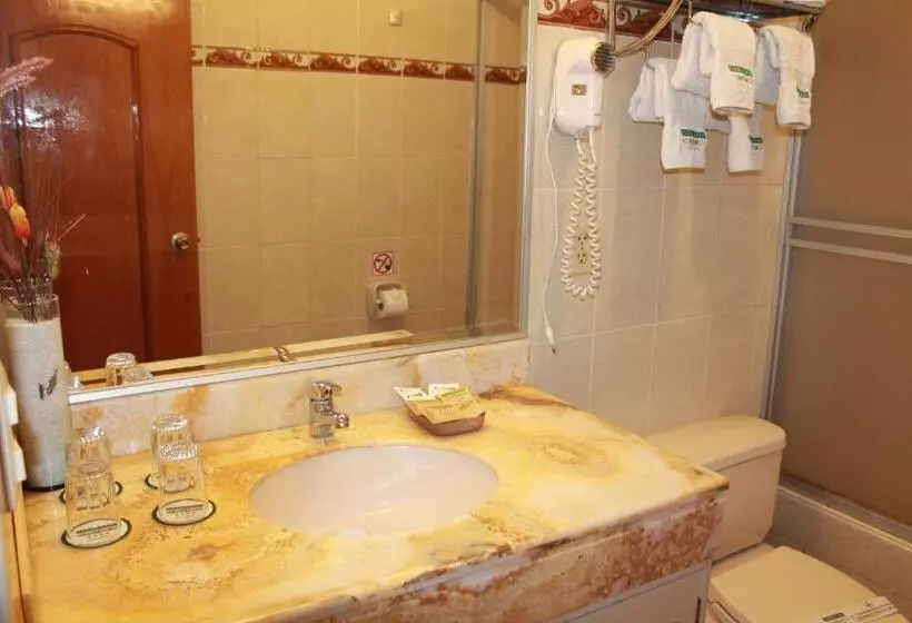اتاق خانوادگی, Casona Plaza Hotel Puno
