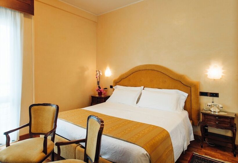 غرفة كومفورت, Grand Hotel Excelsior