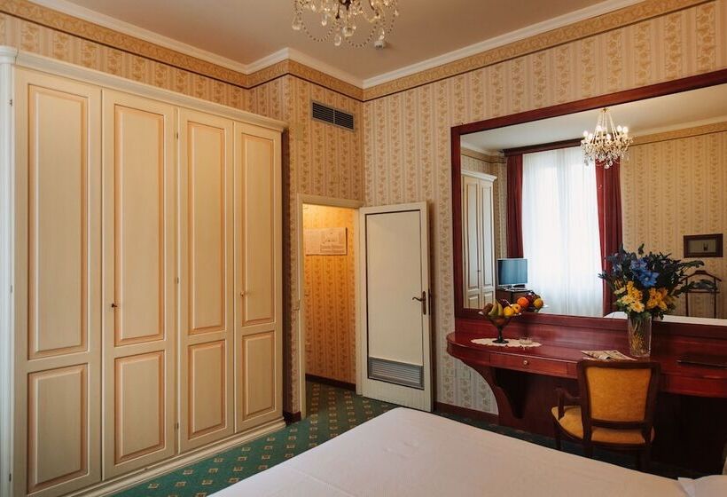 غرفة كومفورت, Grand Hotel Excelsior