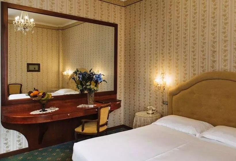 ジュニアスイート, Grand Hotel Excelsior