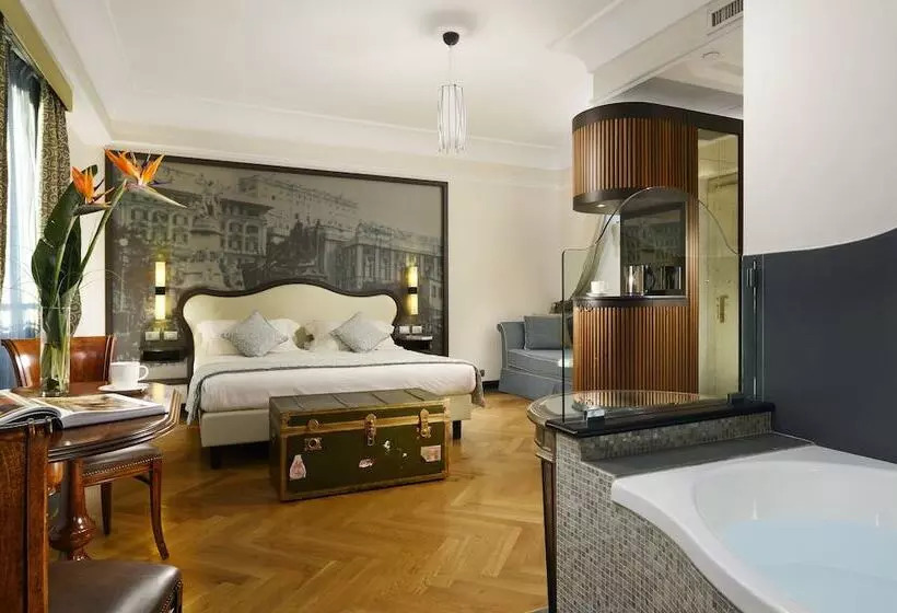 Deluxe-huone, Grand Hotel Savoia Genova, Curio Collection by Hilton