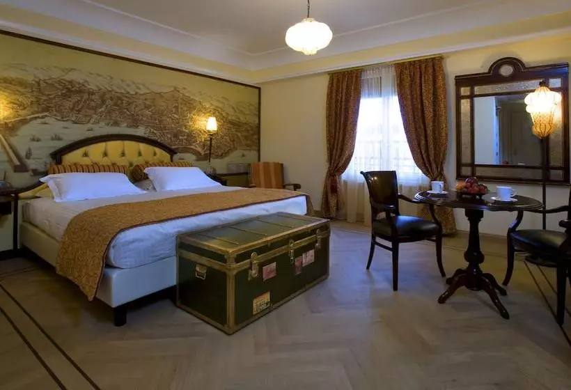 Executive-huone, Grand Hotel Savoia Genova, Curio Collection by Hilton