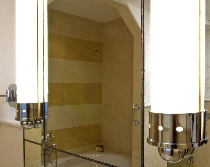 Classic Szoba, Grand Hotel Savoia