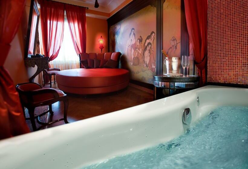 سوییت, Grand Hotel Savoia Genova, Curio Collection by Hilton