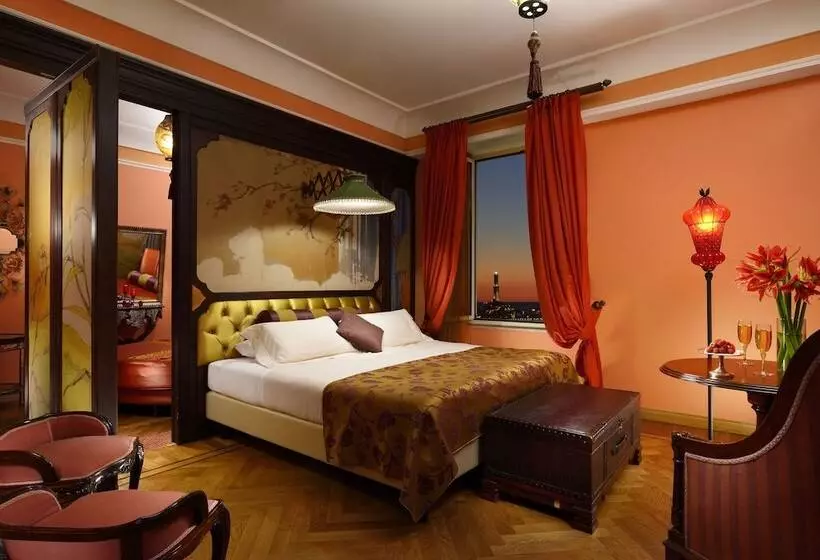 Sviitti, Grand Hotel Savoia Genova, Curio Collection by Hilton