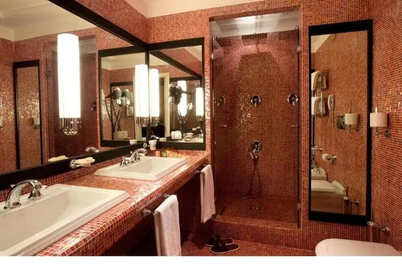 سوییت, Grand Hotel Savoia Genova, Curio Collection by Hilton