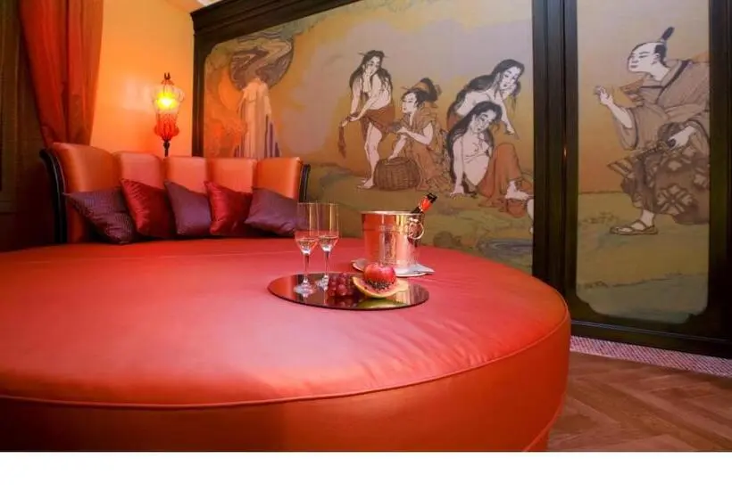 سوییت, Grand Hotel Savoia Genova, Curio Collection by Hilton