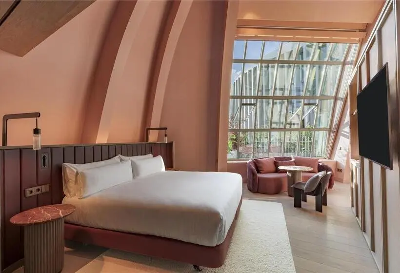سوییت, Grand Hotel Savoia Genova, Curio Collection by Hilton