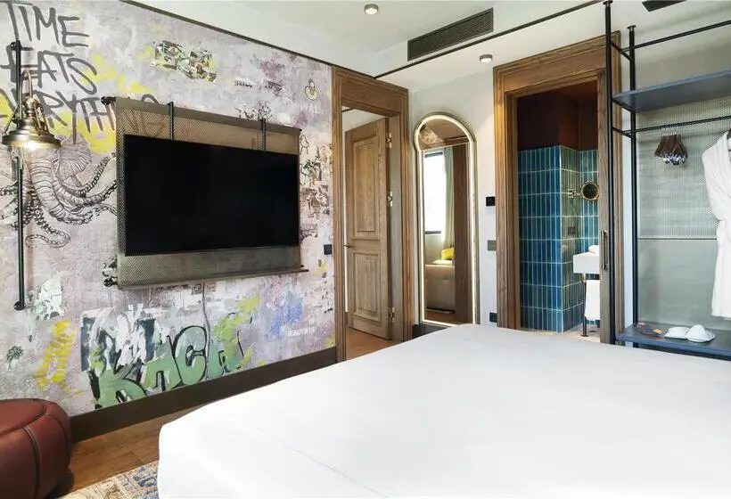 سوییت, Grand Hotel Savoia Genova, Curio Collection by Hilton