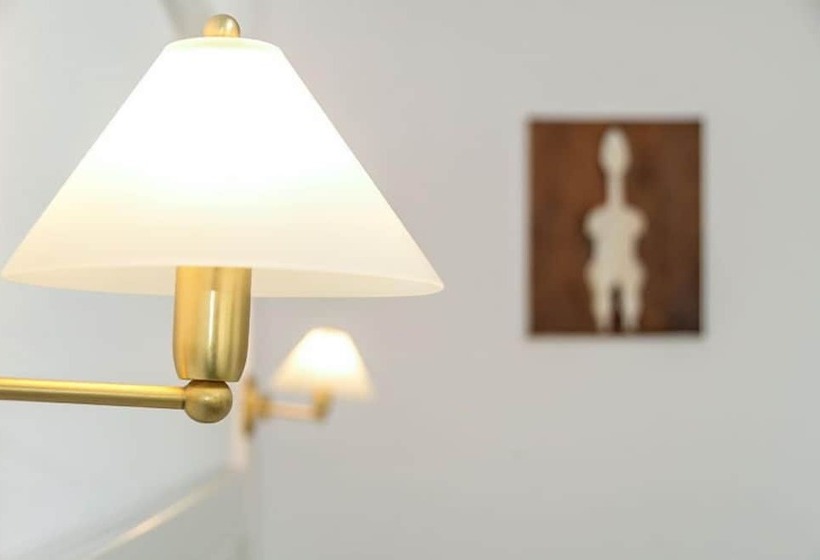 标准间, Astir Of Naxos