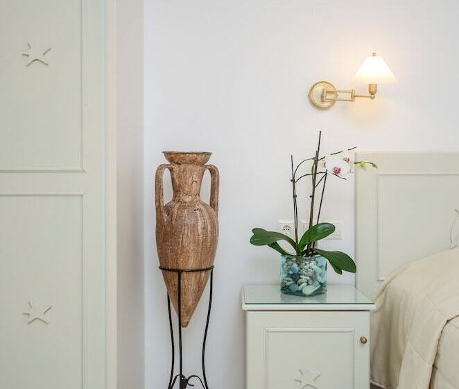 标准间, Astir Of Naxos