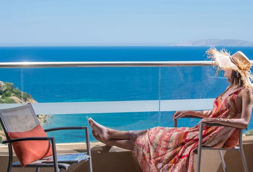 Номер Executive Вид на Море, Blue Bay Resort