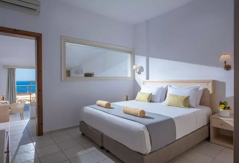 Perhesviitti, Blue Bay Resort