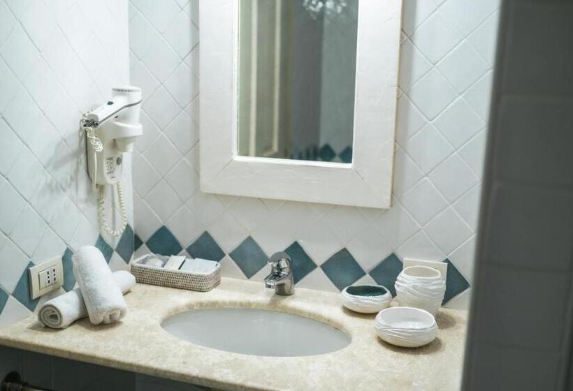 חדר סטנדרט לשלושה, Borgo Antico San Pantaleo