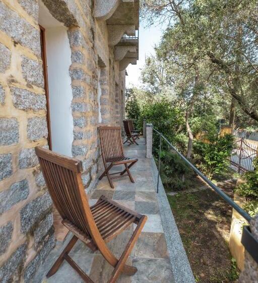 חדר סטנדרט לשלושה, Borgo Antico San Pantaleo