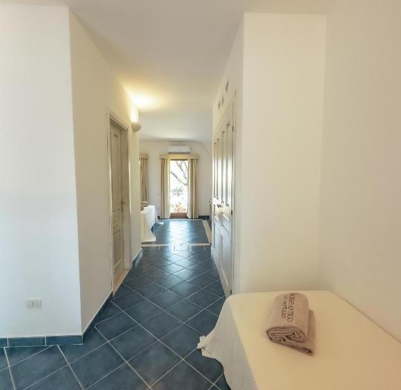 חדר סטנדרט לשלושה, Borgo Antico San Pantaleo