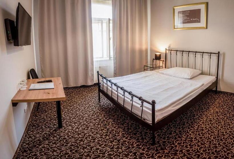 Quarto Estandar Individual, Brixen