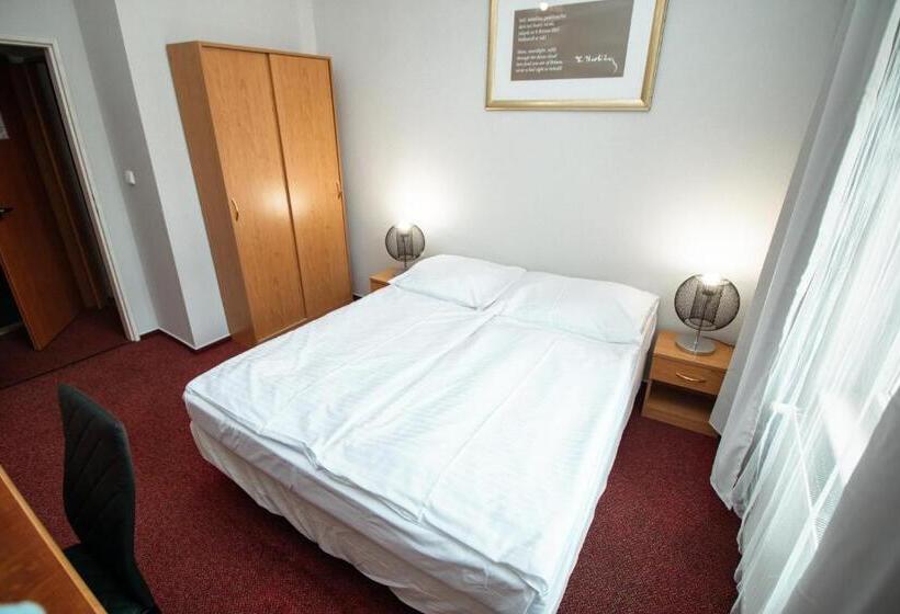 Quarto Economy, Brixen