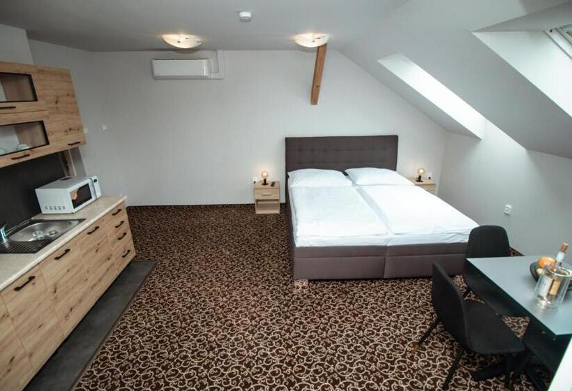 سوئیت 2 خوابه, Brixen