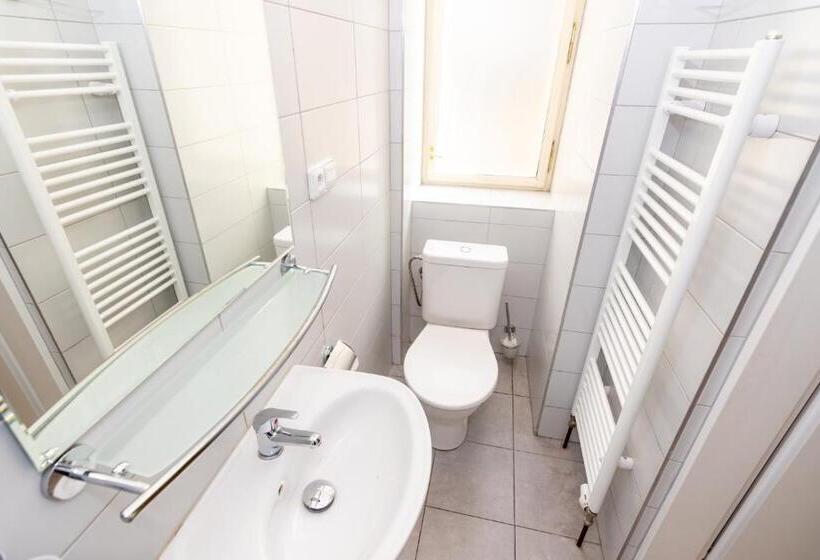 اتاق اکونومی یک تخته, Brixen