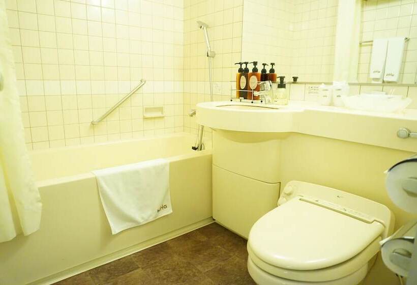 Номер Стандарт Трехместный, Canal City Fukuoka Washington