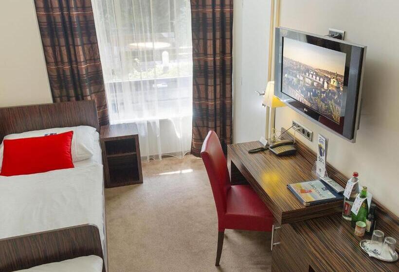 سوئیت خانواده 2 خوابه, Ea Hotel Crystal Palace