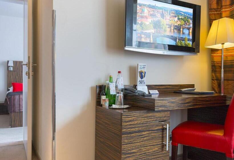 سوئیت خانواده 2 خوابه, Ea Hotel Crystal Palace