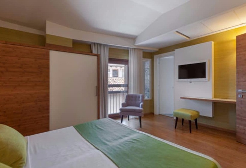 غرفة إقتصادية, Eden