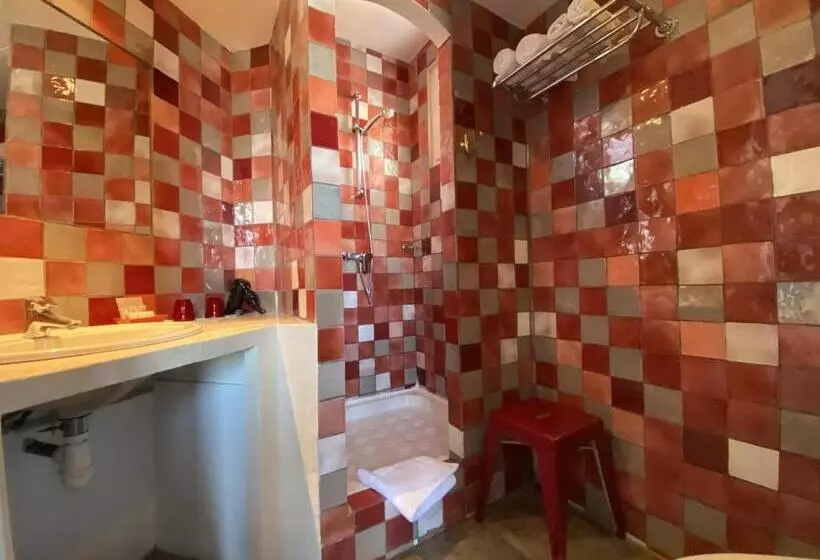 スタンダードトリプルルーム, Hôtel La Rotonde