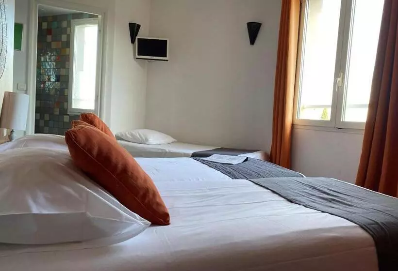 スタンダードトリプルルーム, Hôtel La Rotonde
